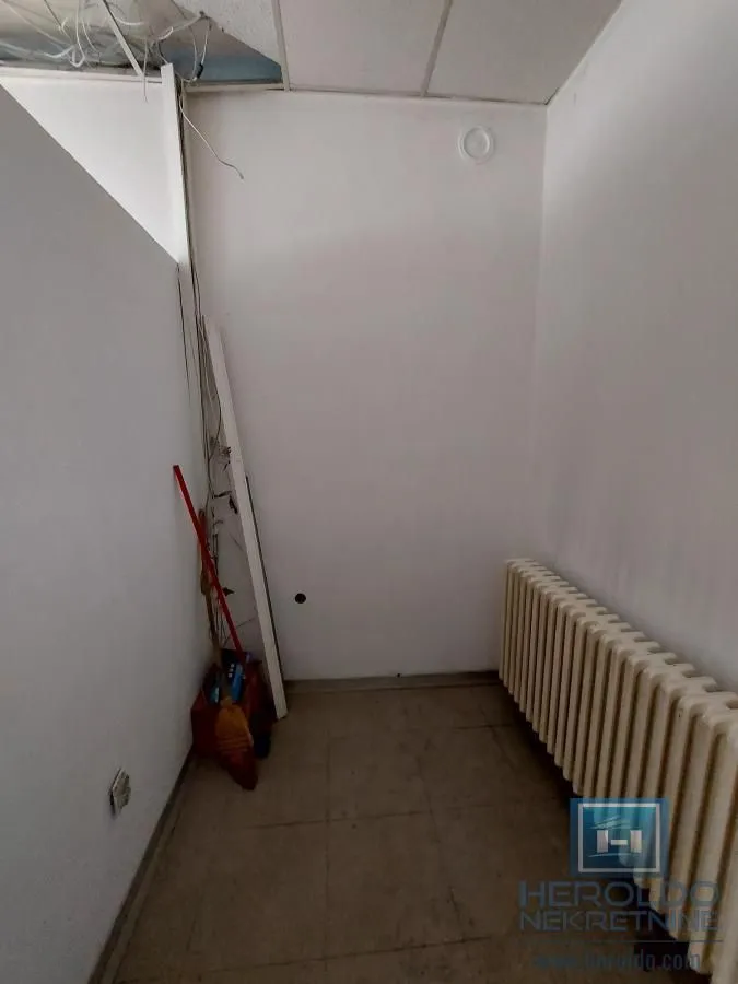Rent, office space, 98m², Pijaca, Jagodina