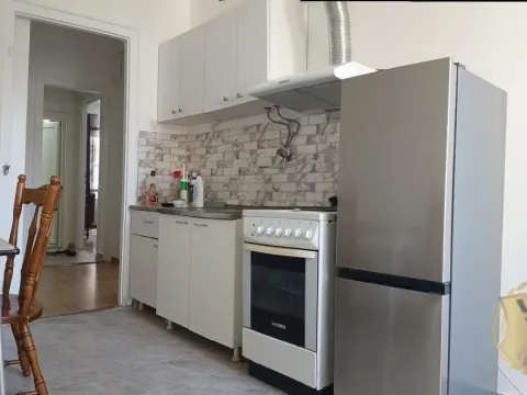 Izdavanje, dvosoban stan, 75m², Stari Grad, Beograd - image 3