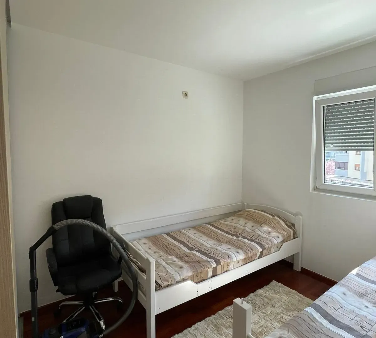 Rent, one bedroom apartment, 40m², Stari Aerodrom, Podgorica