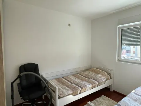 Izdavanje, jednosoban stan, 40m², Stari Aerodrom, Podgorica - image 15