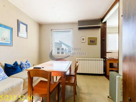 Sale, three bedroom apartment, 72m², Zeleni Venac, Beograd - image 21