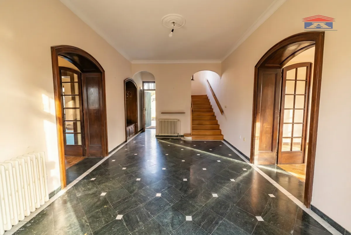 Sale, house, 298m², Jodna Banja, Novi Sad Sve Podlokacije