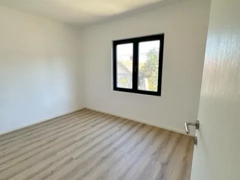 Sale, house, 115m², Aerodrom, Kragujevac - image 9