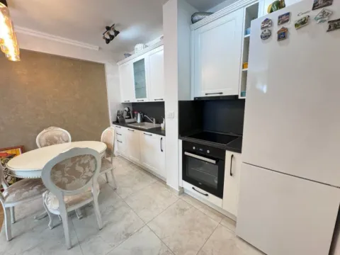 Sale, two bedroom apartment, 66m², Podkošljun, Budva - image 2