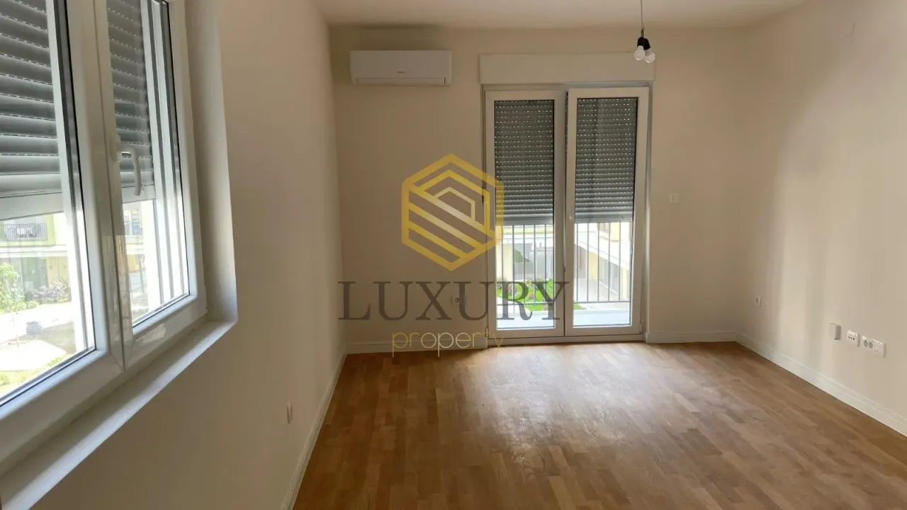 Rent, one bedroom apartment, 40m², Pobrežje, Podgorica