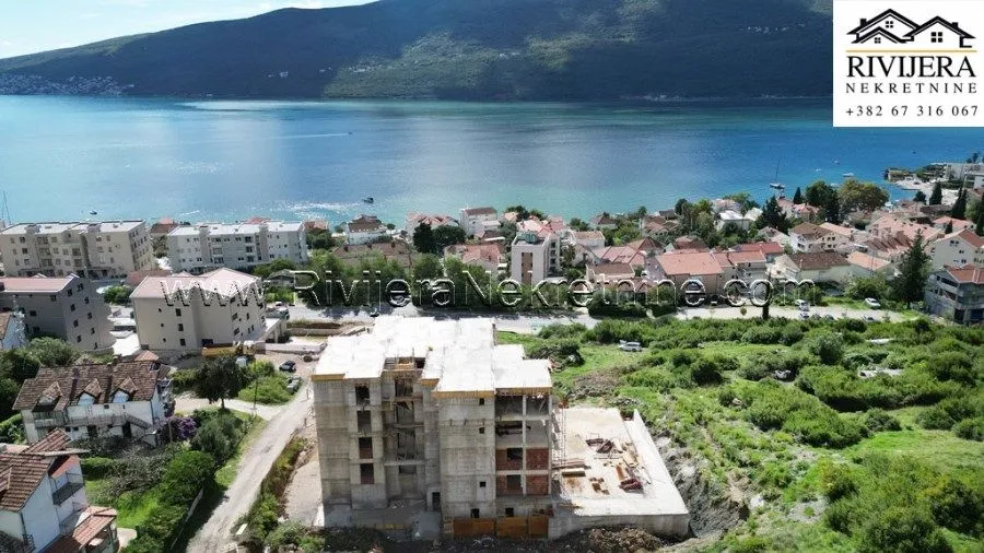 Prodaja, jednosoban stan, 46m², Đenovići, Herceg Novi
