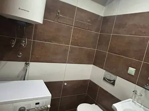 Rent, one bedroom apartment, 50m², Centar, Podgorica - image 11