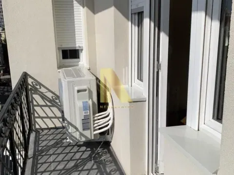 Izdavanje, trosoban stan, 93m², Centar, Novi Sad - image 12