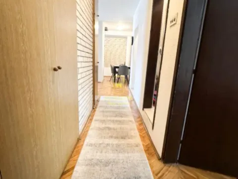 Prodaja, dvosoban stan, 75m², Centar, Podgorica - image 3