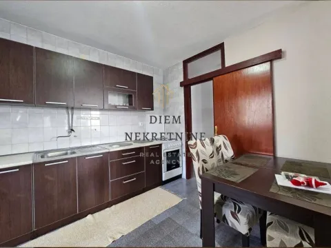Rent, one bedroom apartment, 60m², Centar, Bar - image 8