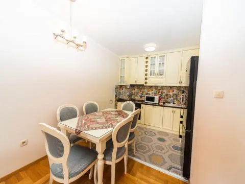 Rent, two bedroom apartment, 68m², Pobrežje, Podgorica - image 4