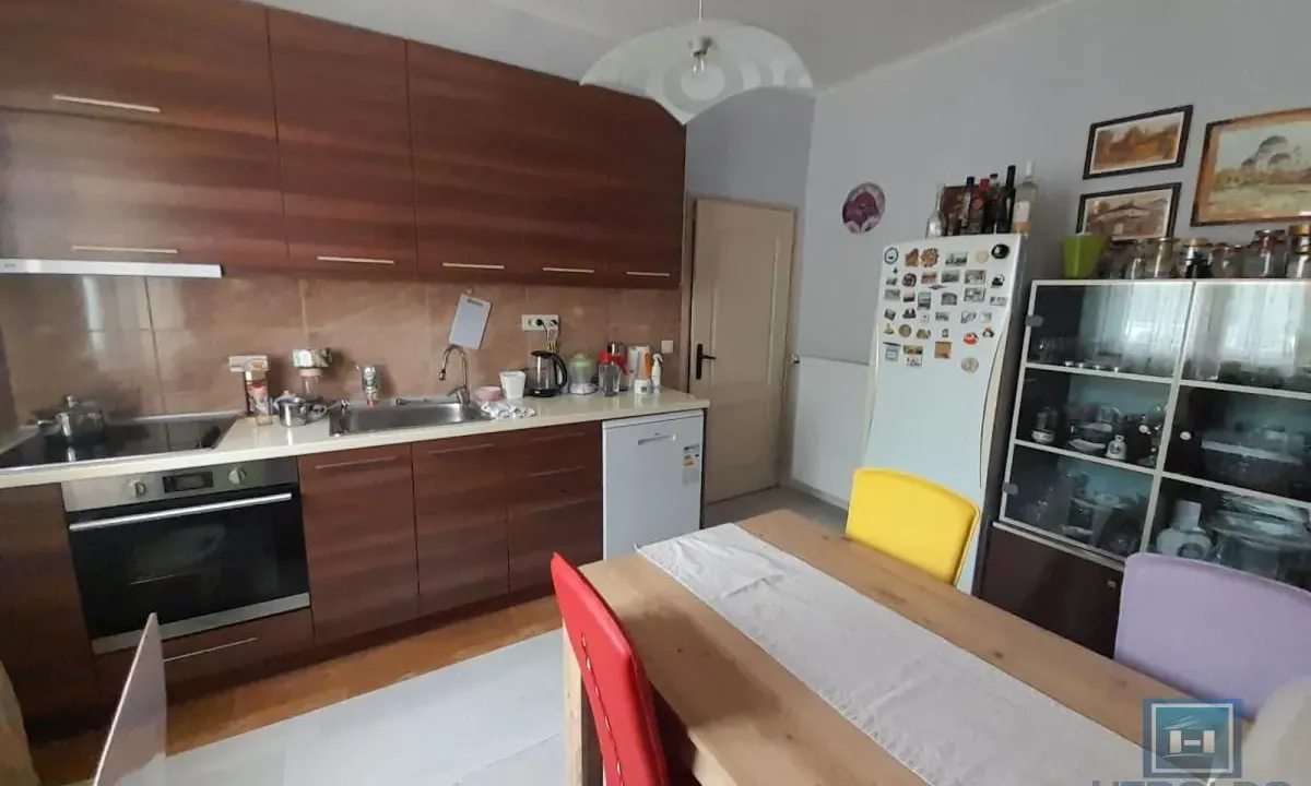Prodaja, kuća, 71m², Centar, Jagodina