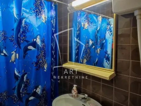 Prodaja, trosoban stan, 107m², Petlovo Brdo, Beograd - image 8