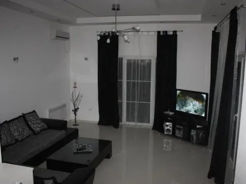 Prodaja, kuća, 217m², Tivat, Crna Gora - image 9