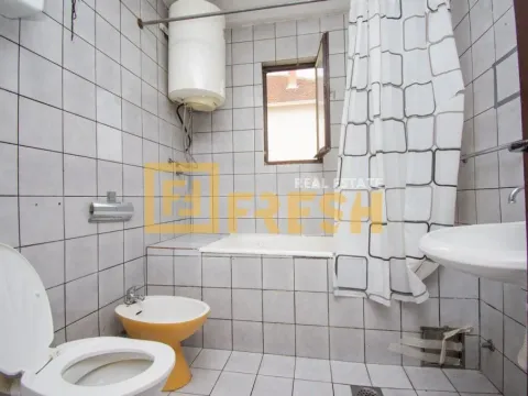 Sale, house, 368m², Konik, Podgorica - image 12