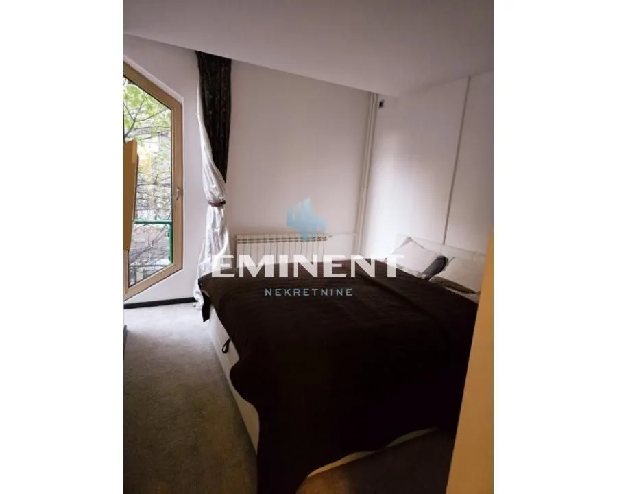Rent, four bedroom apartment, 87m², Stari Grad, Beograd