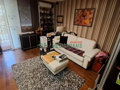 Prodaja, stan, 29m², Grbavica, Novi Sad Sve Podlokacije