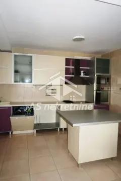 Rent, four bedroom apartment, 160m², Filmski Grad, Beograd - image 9