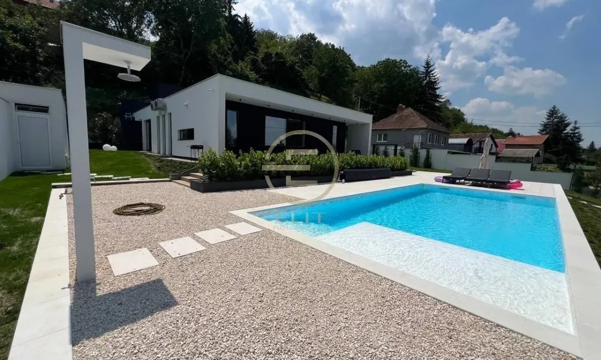 Prodaja, kuća, 253m², Rakovac, Novi Sad Sve Podlokacije