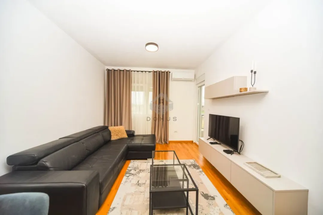 Rent, one bedroom apartment, 47m², Stari Aerodrom, Podgorica