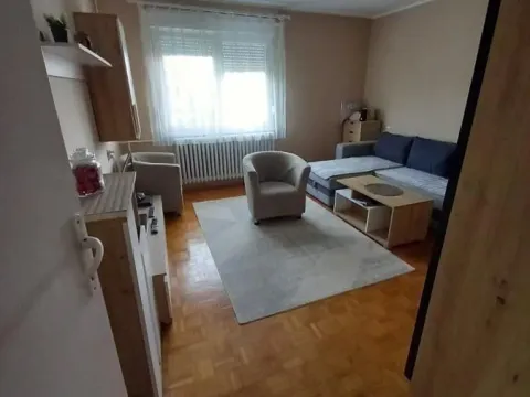 Stan in Železnička Stanica