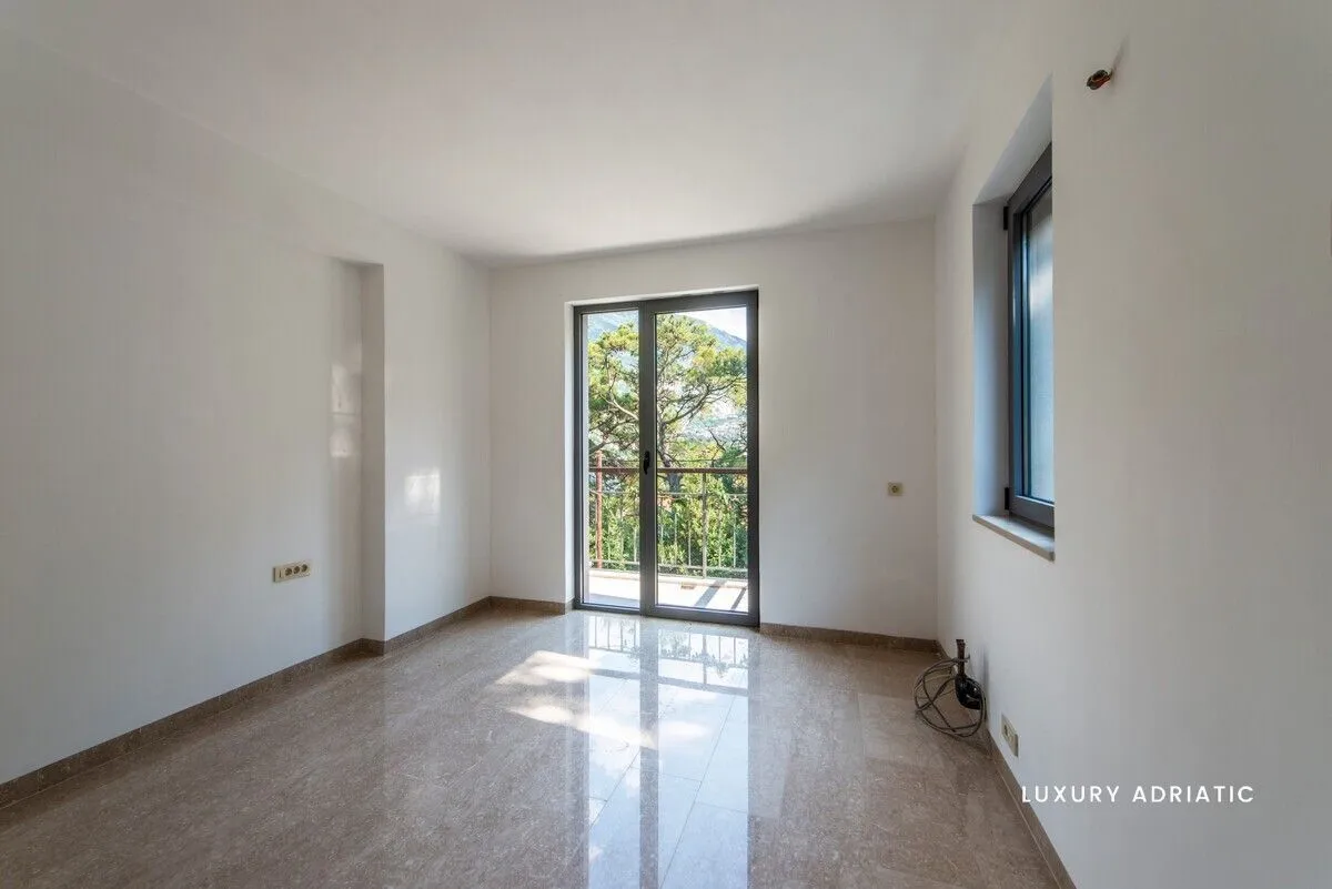 Sale, house, 510m², Kotor, Crna Gora