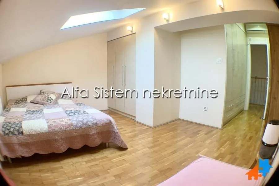 Sale, apartment, 157m², Đeram Pijaca, Beograd