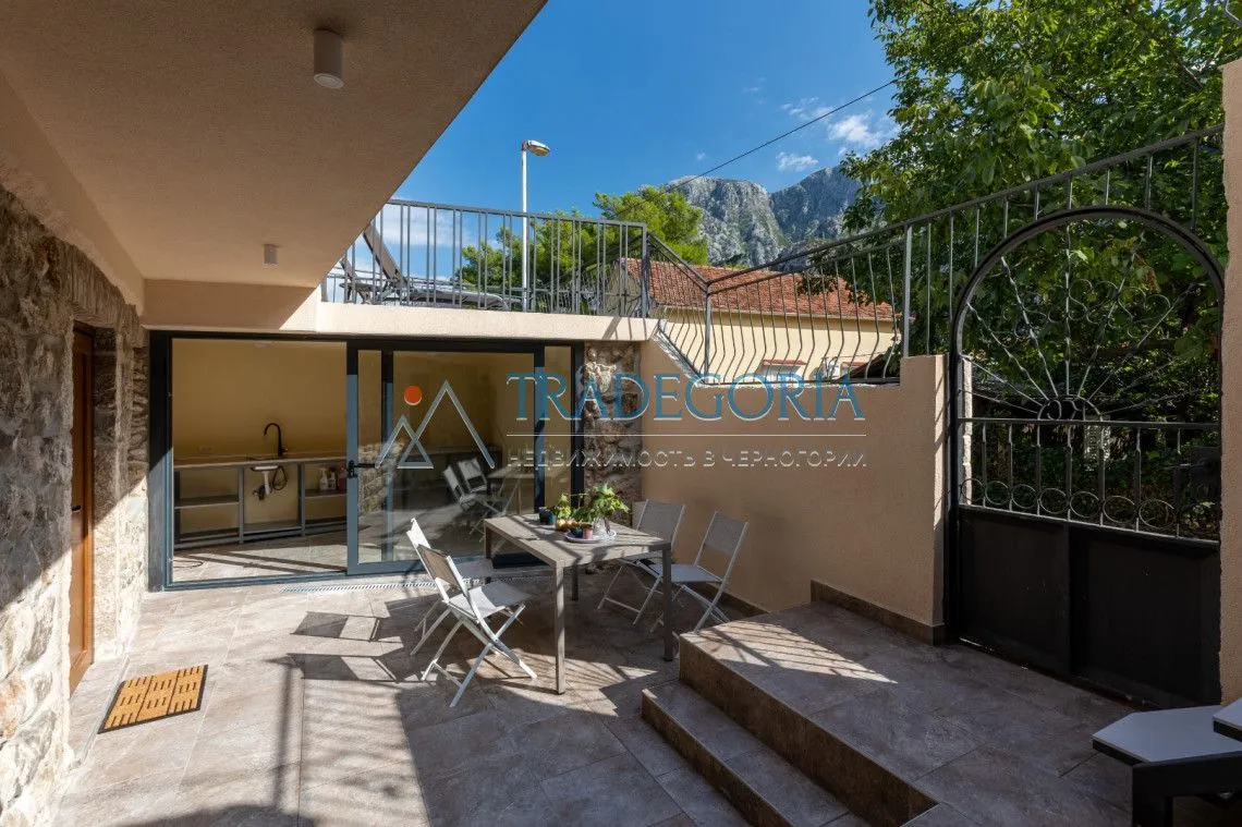 Prodaja, kuća, 170m², Škaljari, Kotor