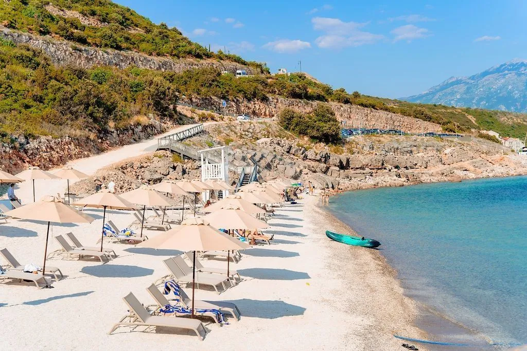 Prodaja, dvosoban stan, 100m², Luštica, Tivat