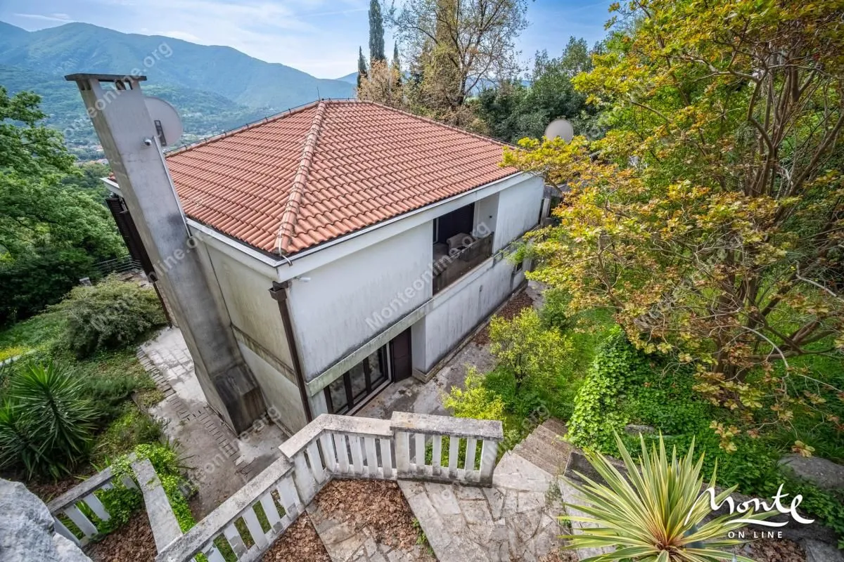 Prodaja, kuća, 188m², Sasovići, Herceg Novi