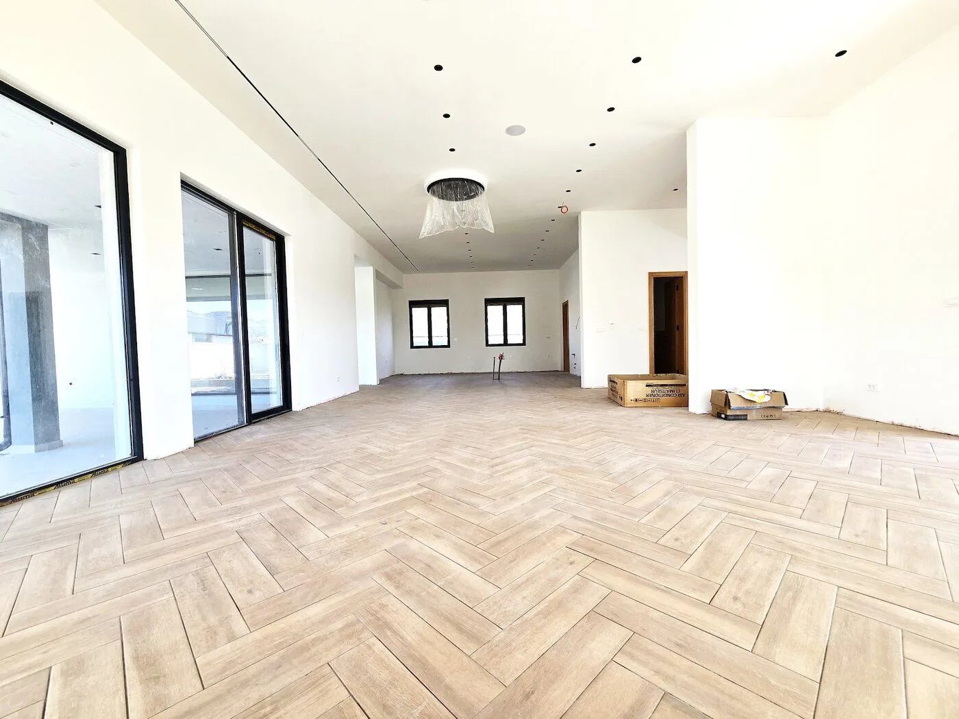 Rent, house, 434m², Farmaci, Podgorica