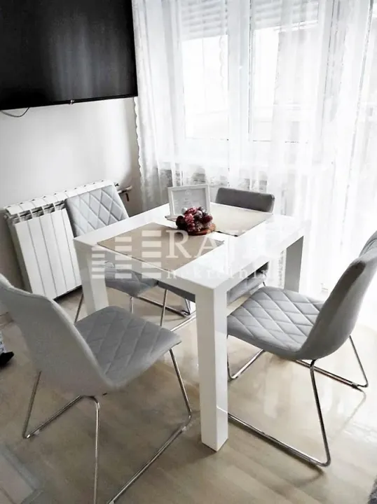 Rent, two bedroom apartment, 63m², Savski Venac, Beograd