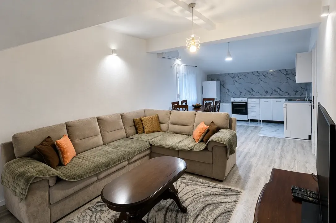 Izdavanje, dvosoban stan, 90m², Donja Gorica, Podgorica