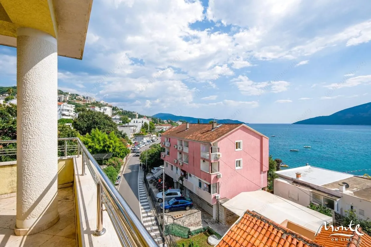 Prodaja, jednosoban stan, 94m², Igalo, Herceg Novi