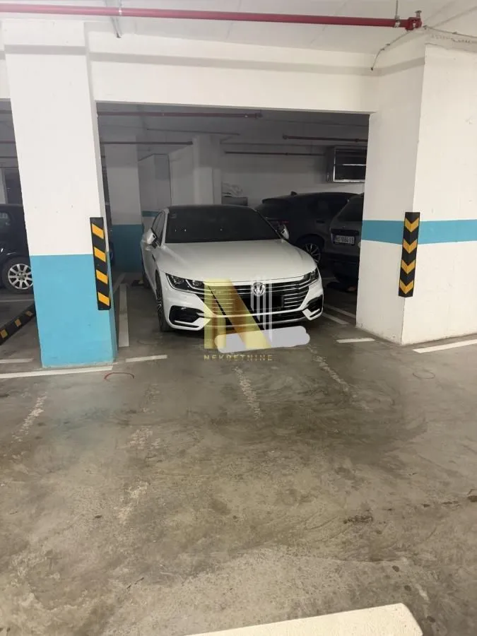 Sale, parking/garage, 11m², Bulevar Evrope, Novi Sad Sve Podlokacije