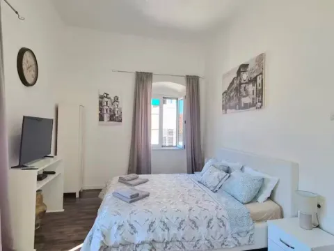 Prodaja, jednosoban stan, 42m², Stari Grad Kotor, Kotor - image 6