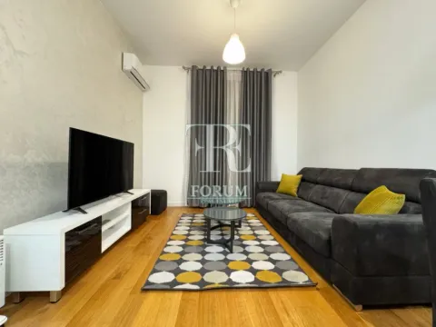 Izdavanje, jednosoban stan, 45m2, Tološi, Podgorica