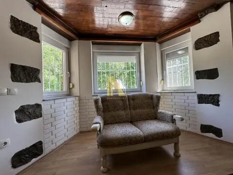 Sale, house, 80m², Mali Idjoš, Srbija - image 3