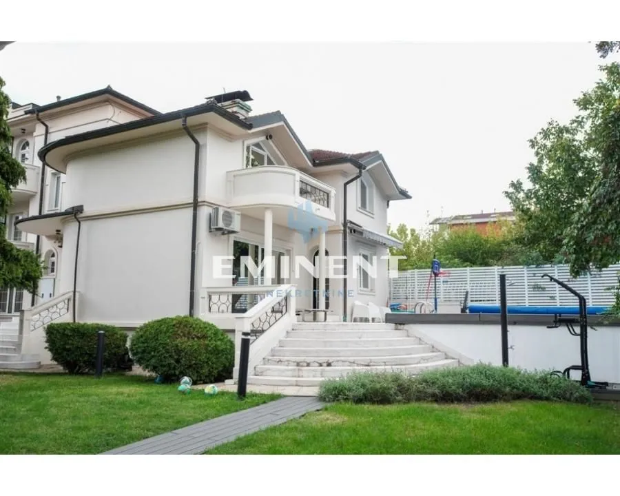 Prodaja, kuća, 360m², Stari Košutnjak, Rakovica