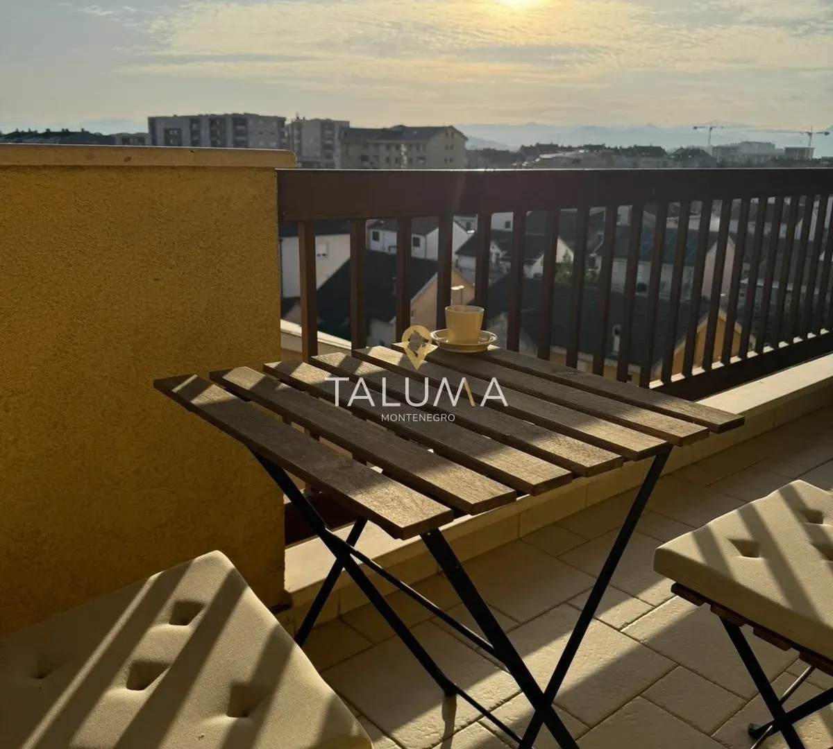 Rent, one bedroom apartment, 52m², Stari Aerodrom, Podgorica