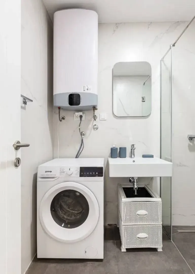 Rent, one bedroom apartment, 50m², Bečići, Budva