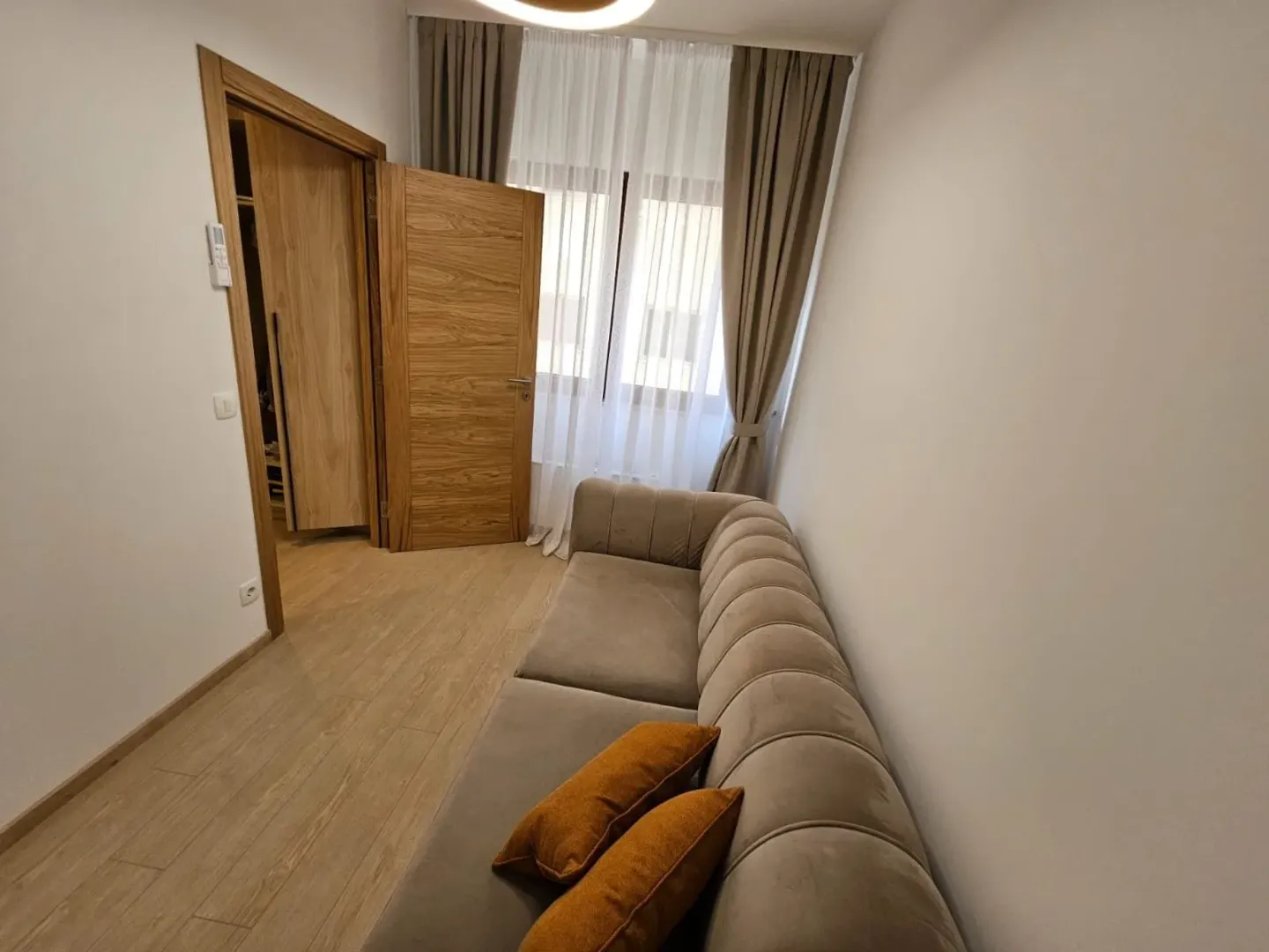 Prodaja, četvorosoban stan, 86m², Budva, Crna Gora