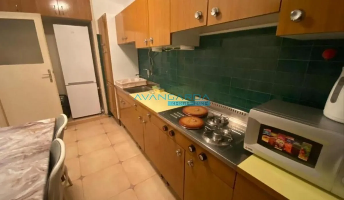 Izdavanje, stan, 68m², Kanarevo Brdo, Beograd