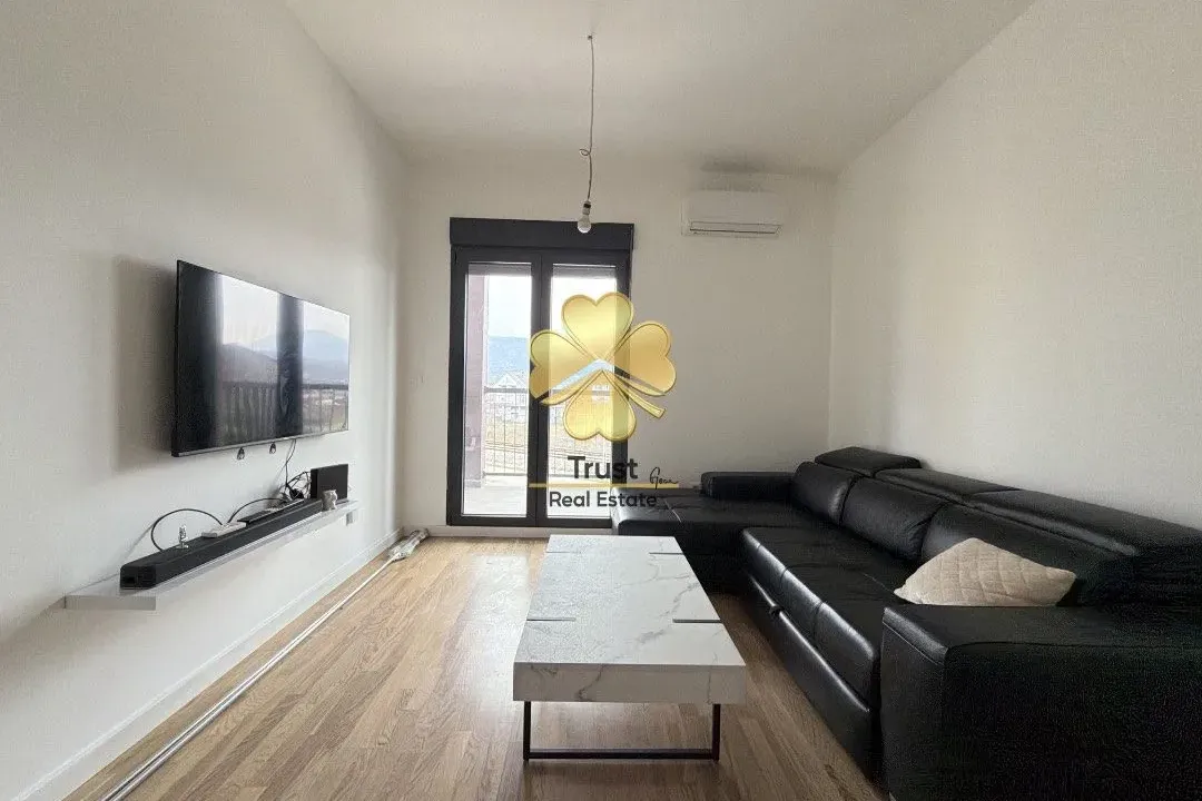 Izdavanje, jednosoban stan, 45m², Zagorič, Podgorica