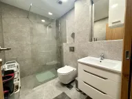 Izdavanje, trosoban stan, 86m², Kalimanj, Tivat - image 10