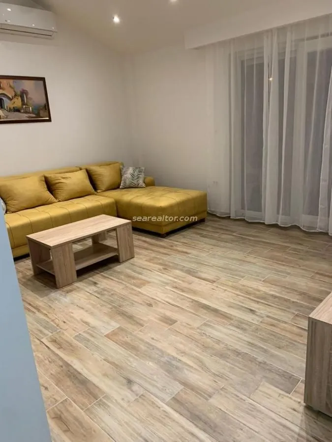Rent, one bedroom apartment, 65m², Tivat, Crna Gora