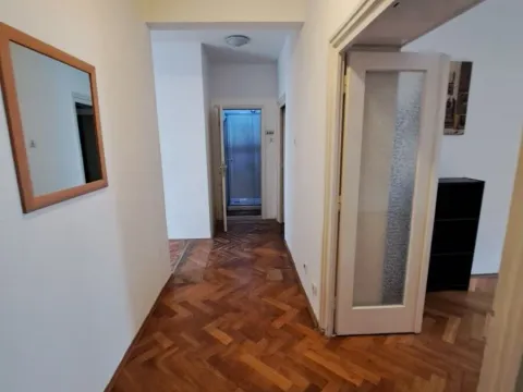 Rent, office space, 82m², Centar, Podgorica - image 3