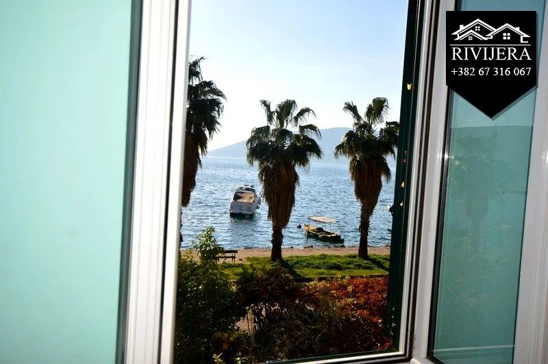 Prodaja, dvosoban stan, 61m², Zelenika, Herceg Novi