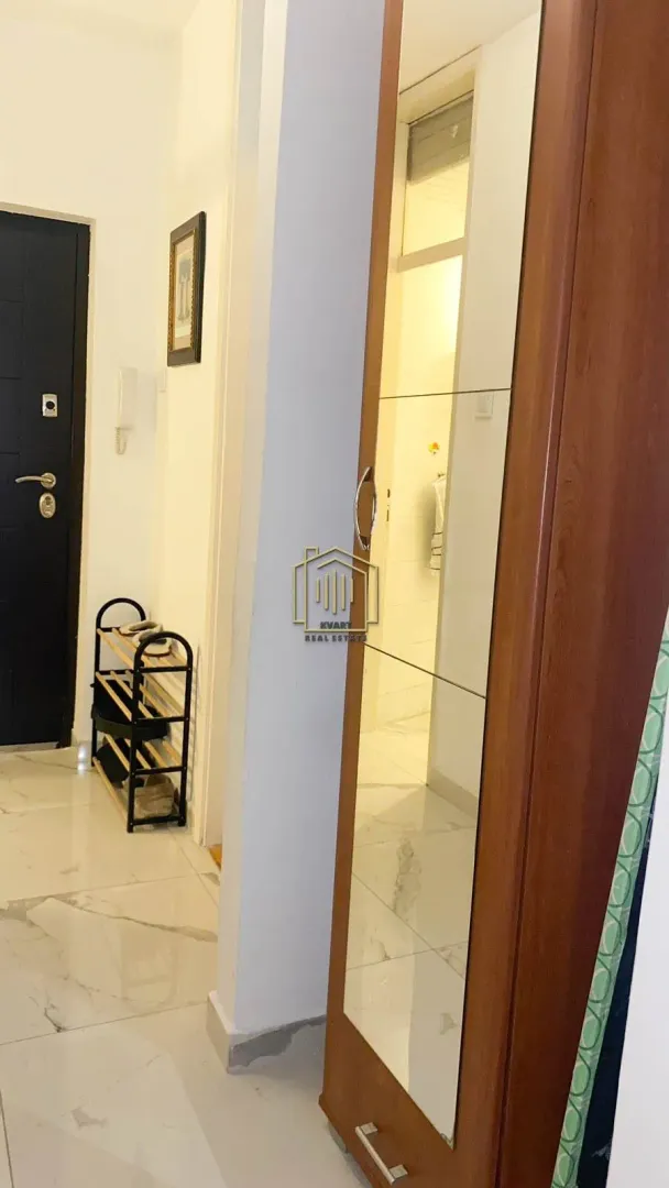 Izdavanje, dvosoban stan, 72m², Blok 6, Podgorica