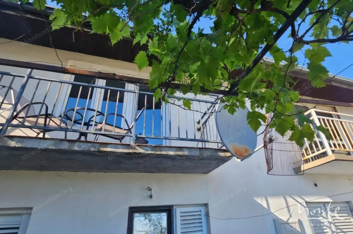 Sale, two bedroom apartment, 42m², Šušanj, Bar